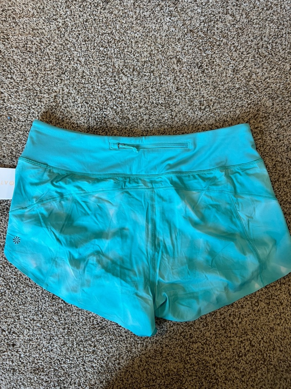 Athleta Run With It 3.5” Short NWT - Picture 5 of 7
